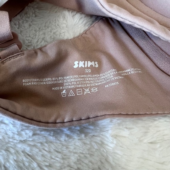 Skims Fits Everybody T-Shirt Bra Mica Tan Underwire 32D NWT - Picture 8 of 10